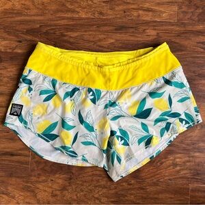 Oiselle ‘Toolbelt Roga’ running shorts, lemon tree